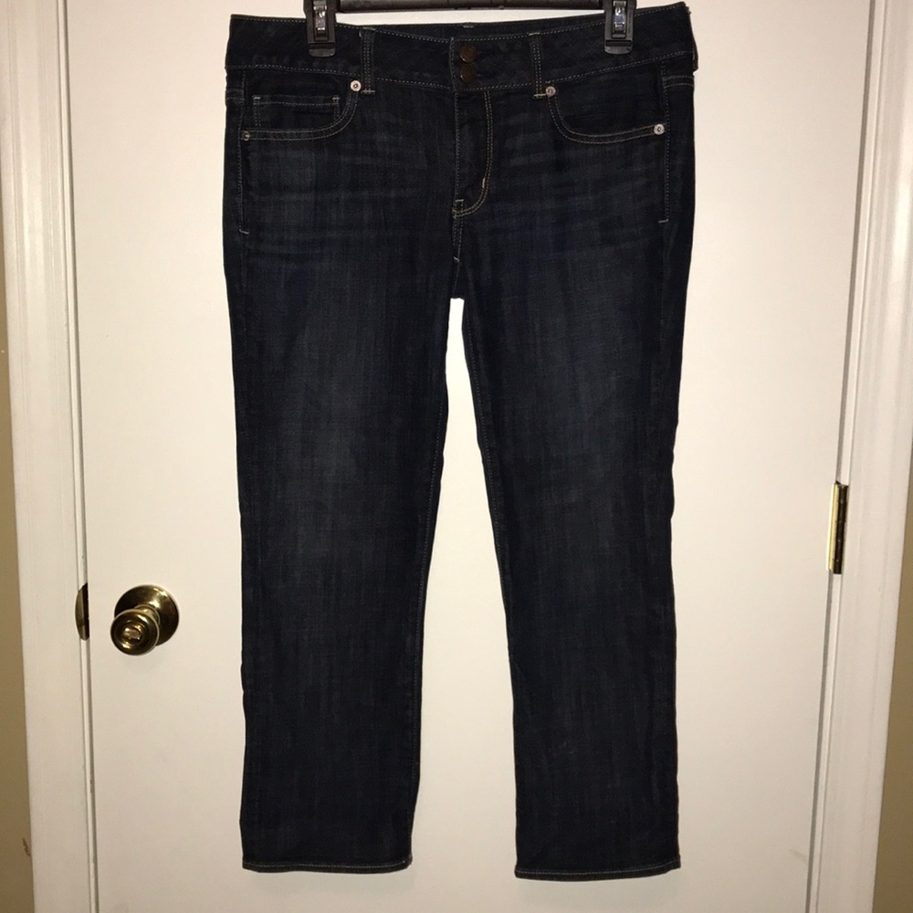 American Eagle Artist Crop